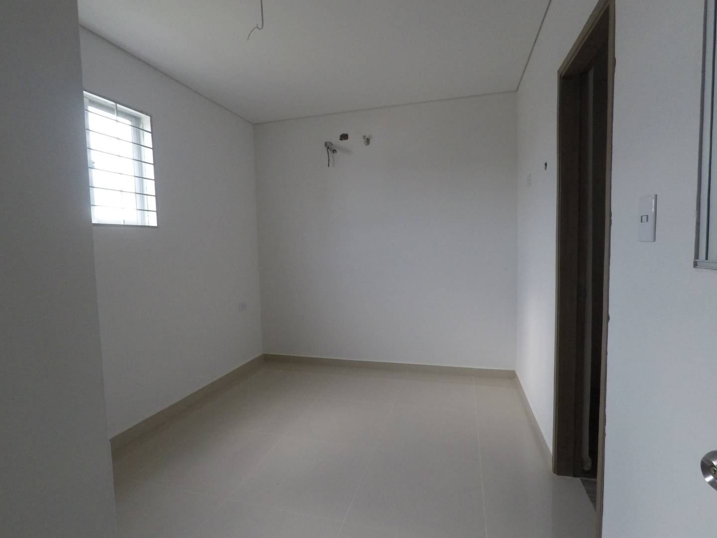 CASA EN ARRIENDO EN BOSQUES DE SANTA ELENA