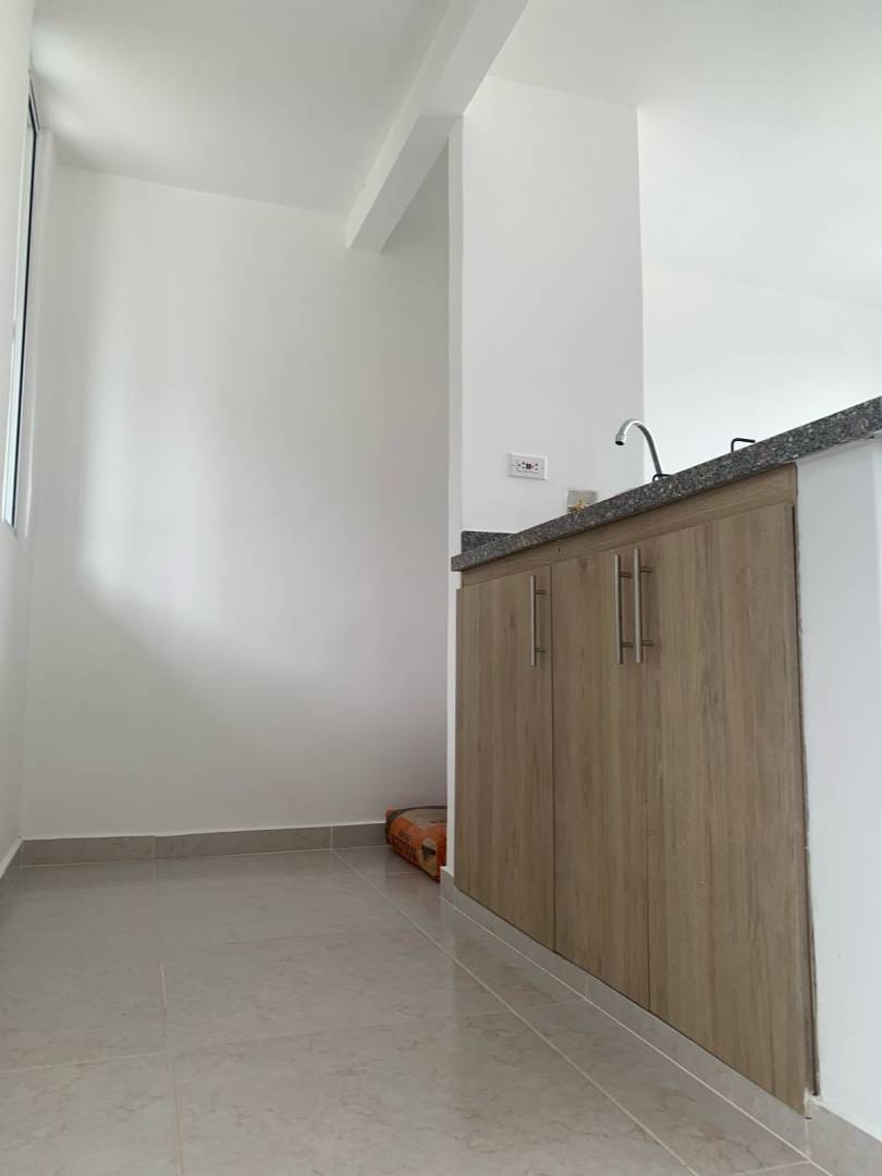 CASA EN VENTA EN CERETE