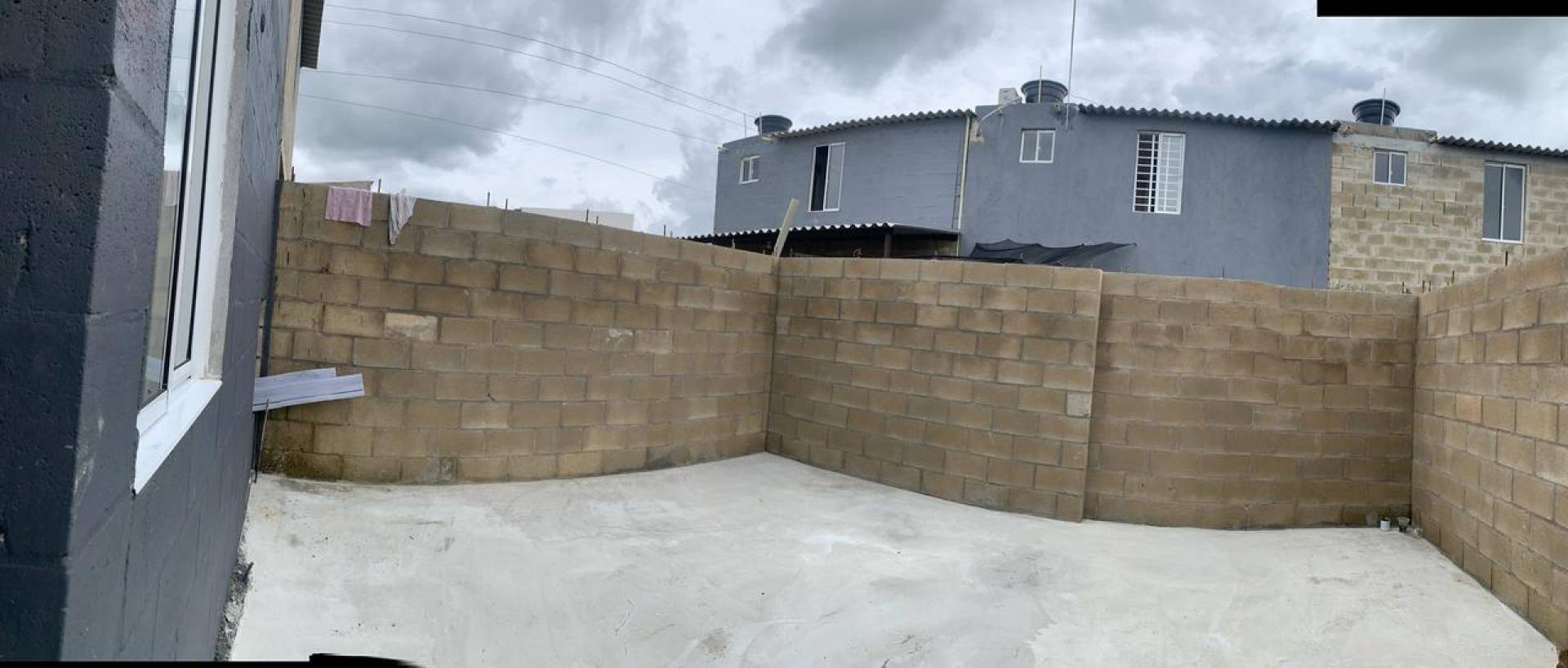CASA EN VENTA EN CERETE