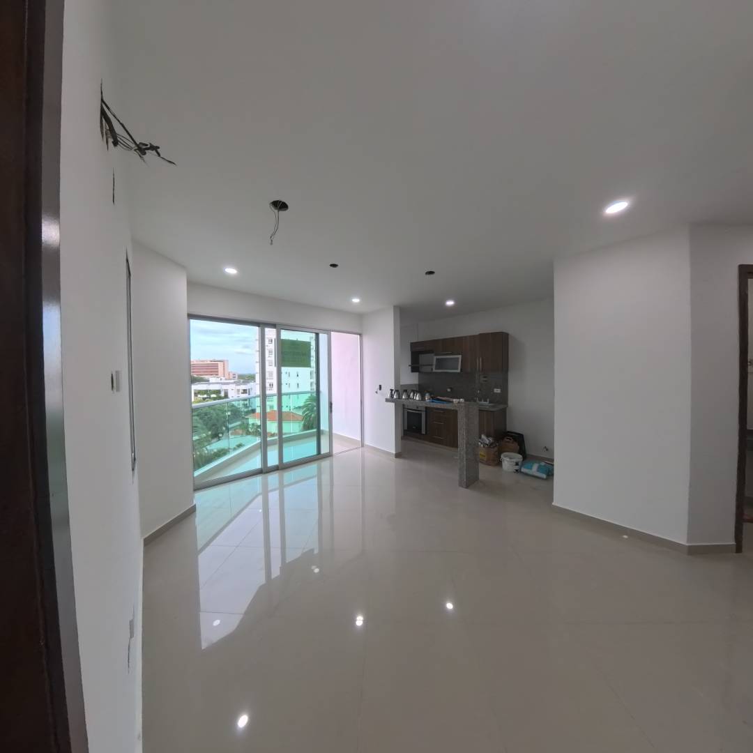 APARTAESUDIO EN ARRIENDO EN EL EDIFICIO QUATTRO 73