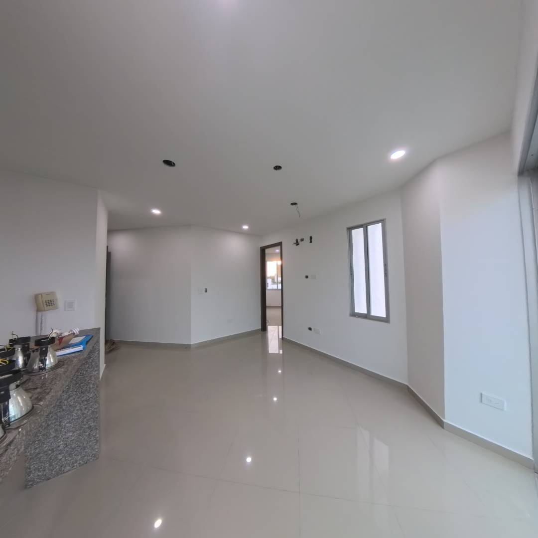 APARTAESUDIO EN ARRIENDO EN EL EDIFICIO QUATTRO 73