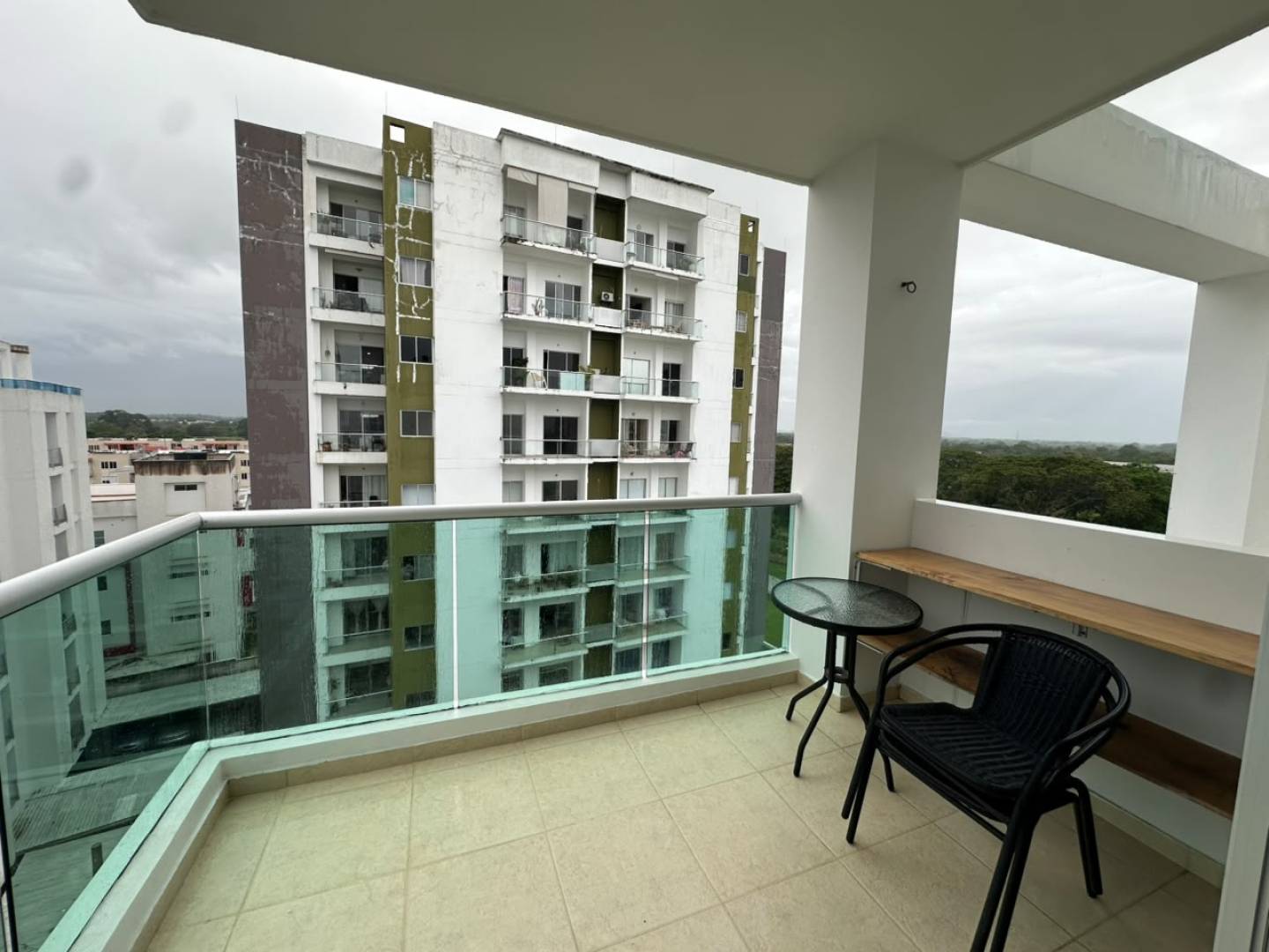APARTAMENTO EN ARRIENDO AMOBLADO EN TERRAZAS DE CASTILLA