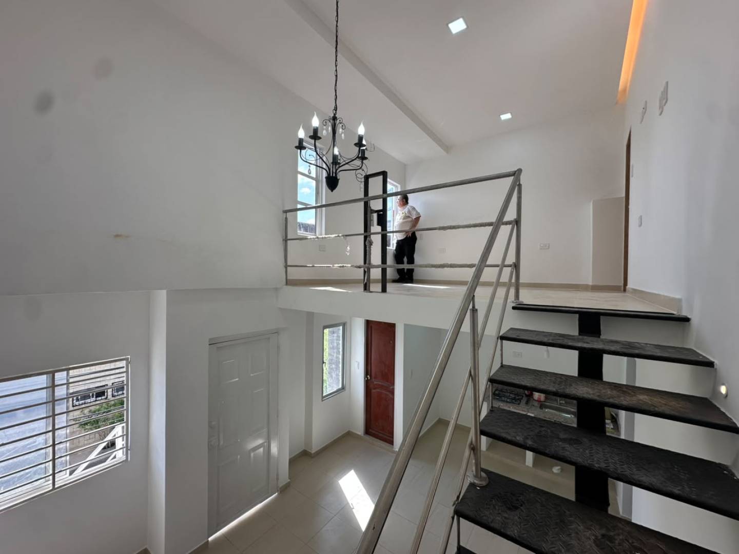 APARTAESTUDIO EN ARRIENDO EN LA FLORESTA