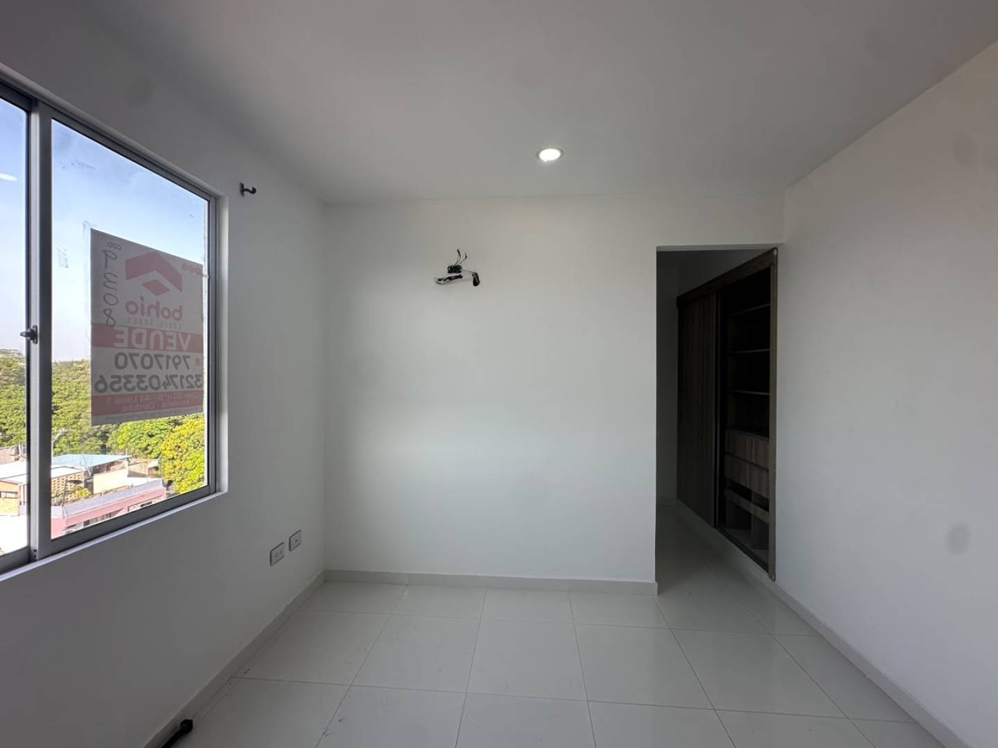 APARTAMENTO EN VENTA EN EL EDIFICIO MIRADOR RONDA DEL SINU
