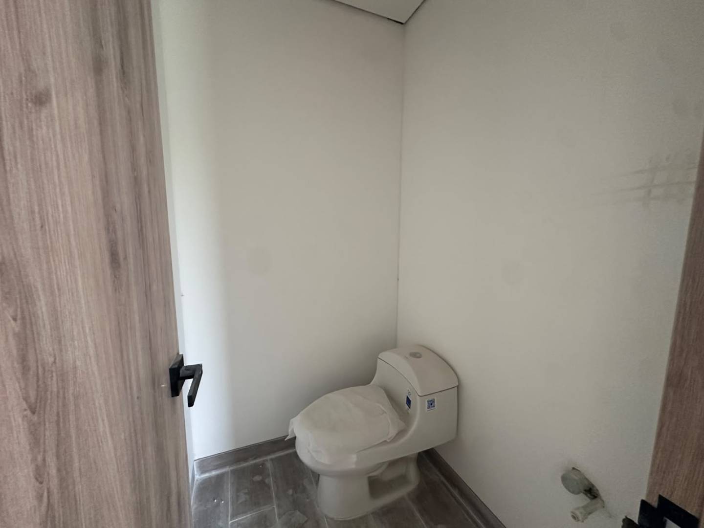 LOCAL COMERCIAL EN ARRIENDO