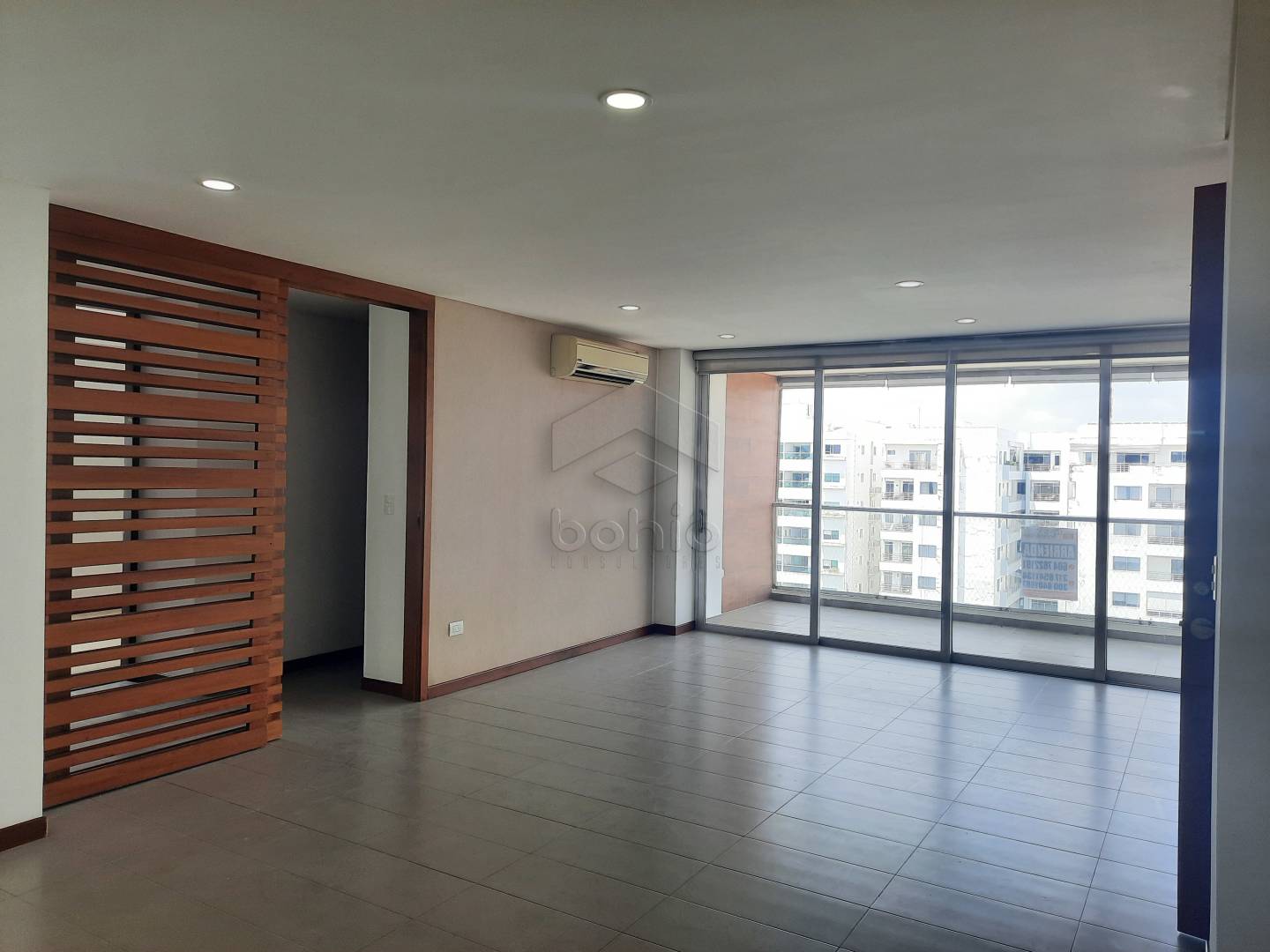 APARTAMENTO EN ARRIENDO EN EL EDIFICIO SAN PIERO