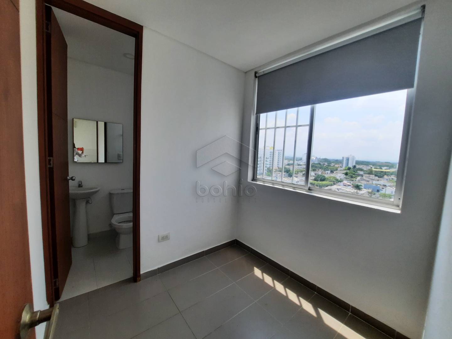 APARTAMENTO EN ARRIENDO EN EL EDIFICIO SAN PIERO