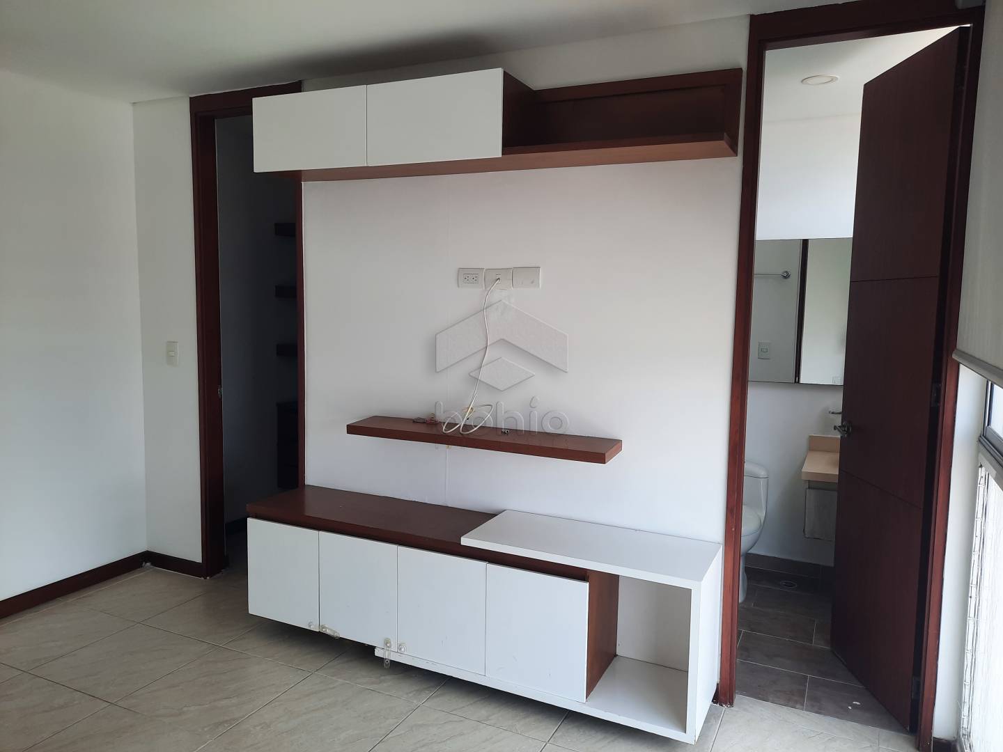 APARTAMENTO EN ARRIENDO EN EL EDIFICIO SAN PIERO