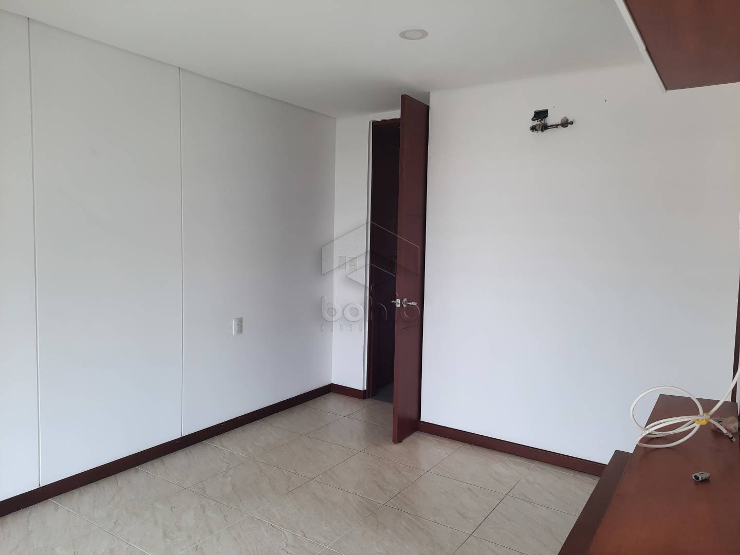 APARTAMENTO EN ARRIENDO EN EL EDIFICIO SAN PIERO
