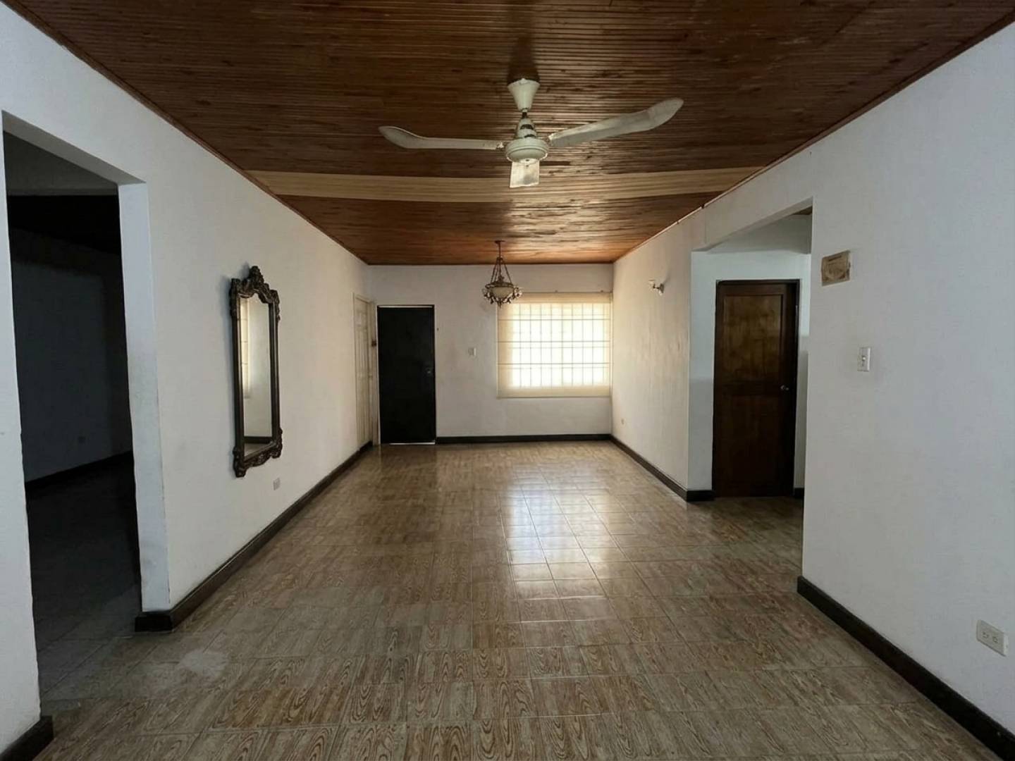 CASA EN VENTA EN EL CENTRO