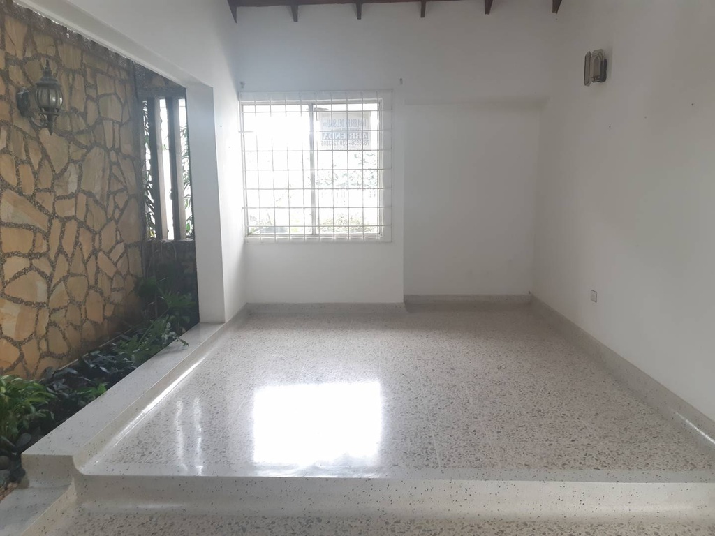 ARRIENDO CASA!!!