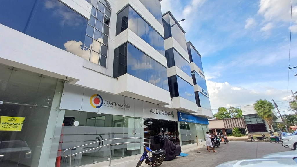 LOCAL COMERCIAL COMERCIAL EN EL RECREO