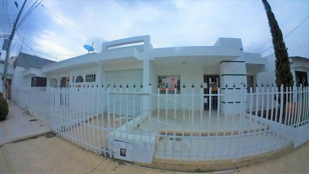 ARRIENDO CASA EN VILLA DEL RIO