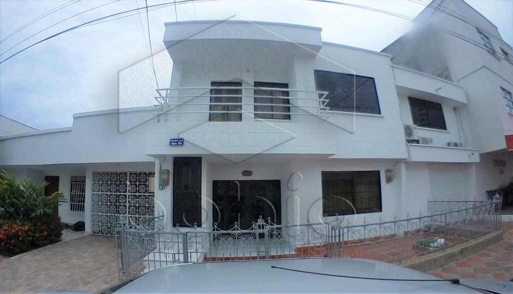 CASA EN ARRIENDO EN LAURELES