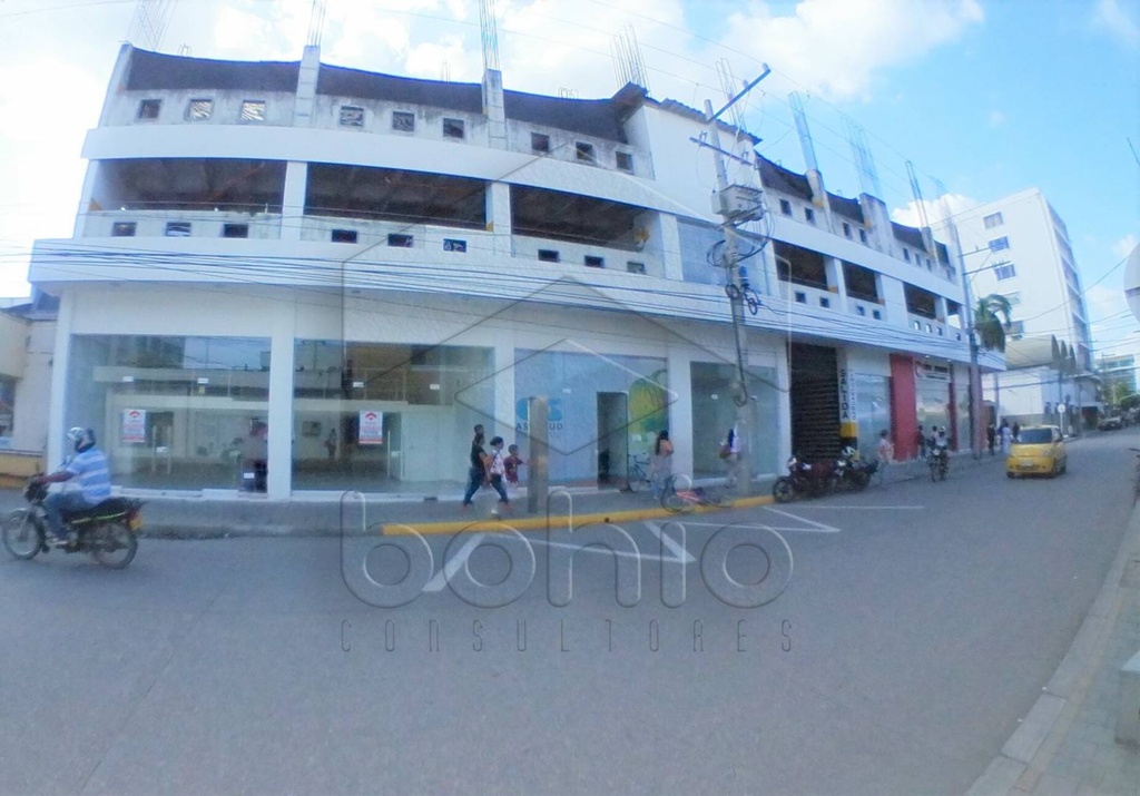 LOCAL COMERCIAL EN ARRIENDO EN EL CENTRO