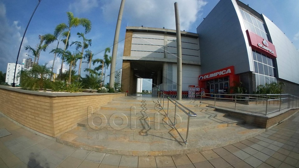 LOCAL COMERCIAL EN MALLVERDE