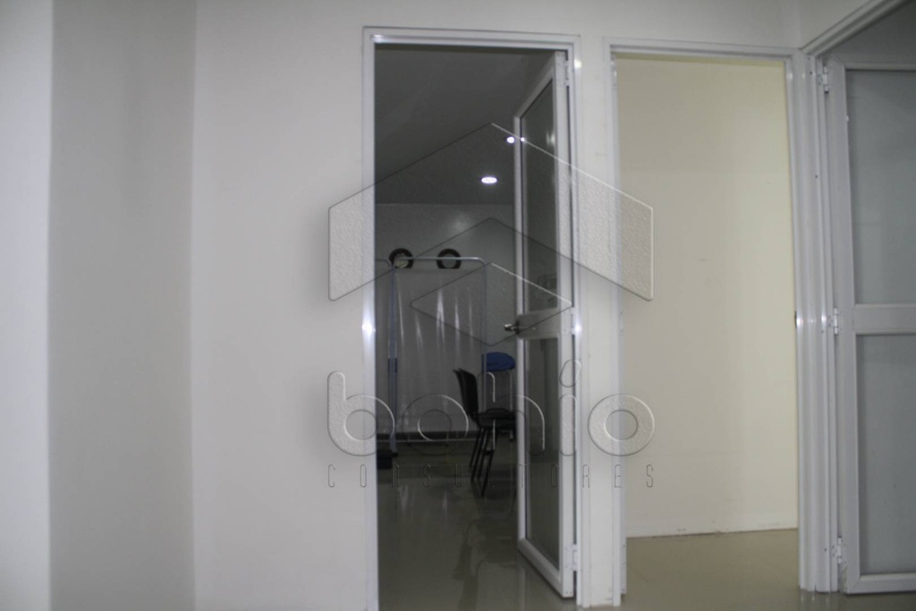 OFICINA EN ARRIENDO