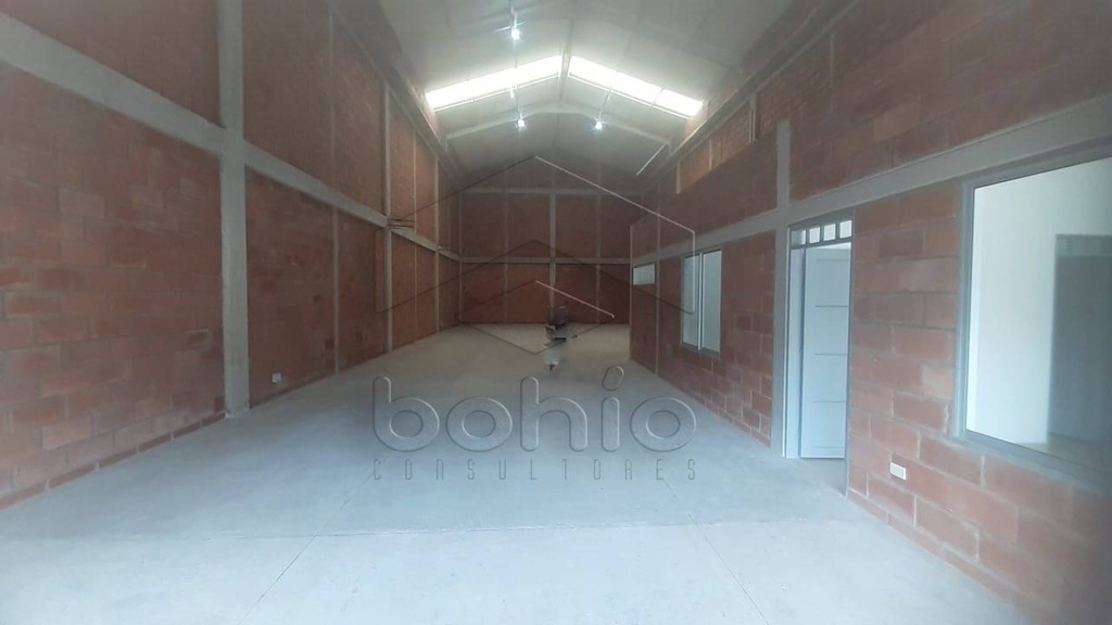 BODEGA EN ARRIENDO EN EL CENTRO INDUSTRIAL SAN JERONIMO