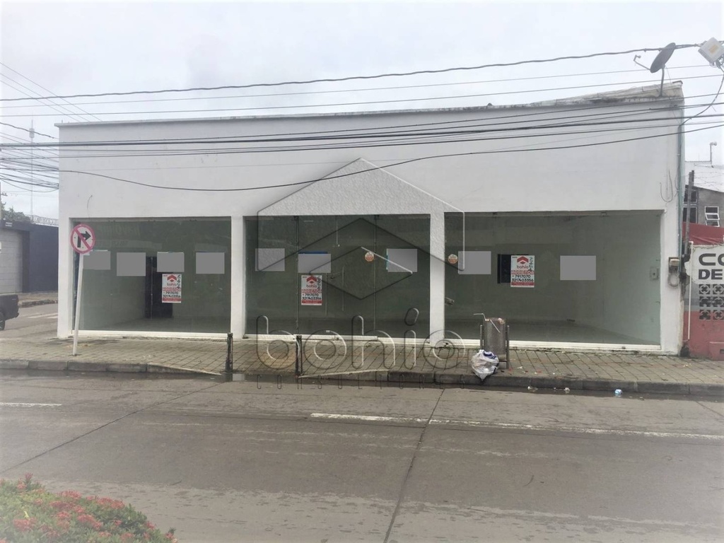 LOCAL COMERCIAL EN EL CENTRO EN ARRIENDO