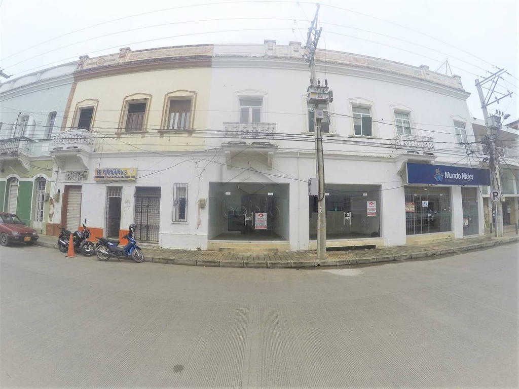 LOCAL COMERCIAL EN ARRIENDO EN EL CENTRO