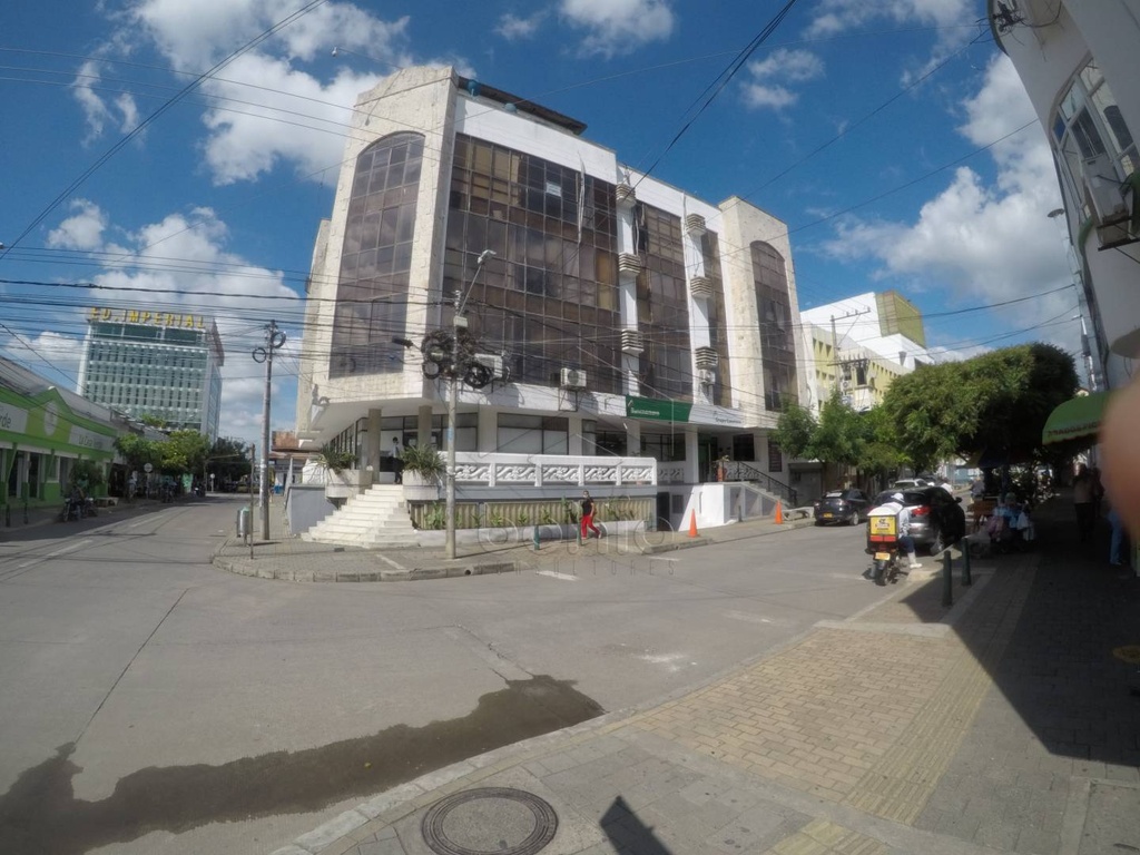 OFICINA EN ARRIENDO EDIFICIO FLORYSAN