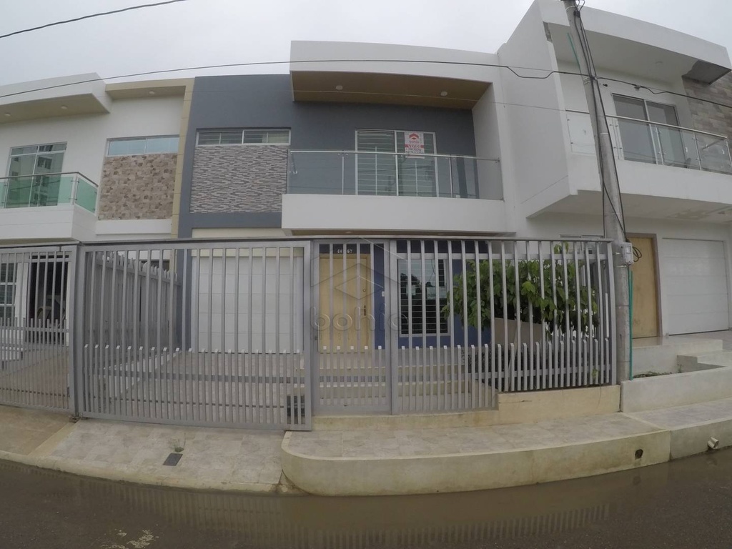 CASA EN VENTA EN EL BARRIO MONTEVERDE