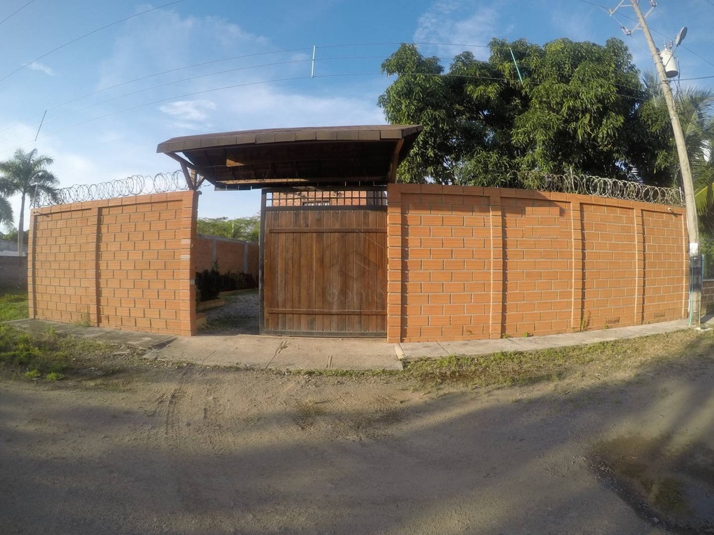 CASA CAMPESTRE EN VENTA EN URBANIZACION VILLAS DE LA FLORIDA
