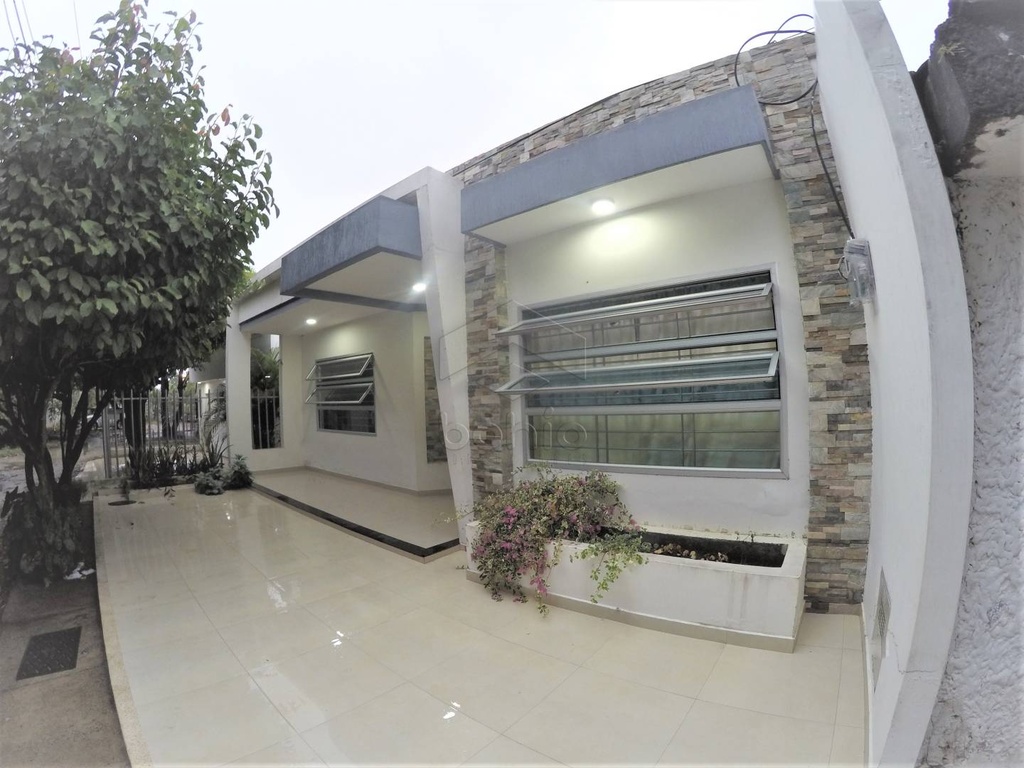 CASA EN VENTA EN EL BARRIO 6 DE MARZO