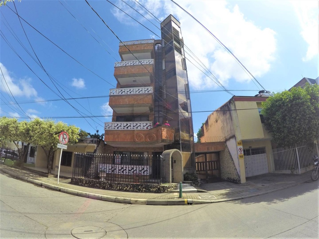 APARTAESTUDIO EN ARRIENDO Y VENTA EN EL CENTRO EDIFICIO BABU