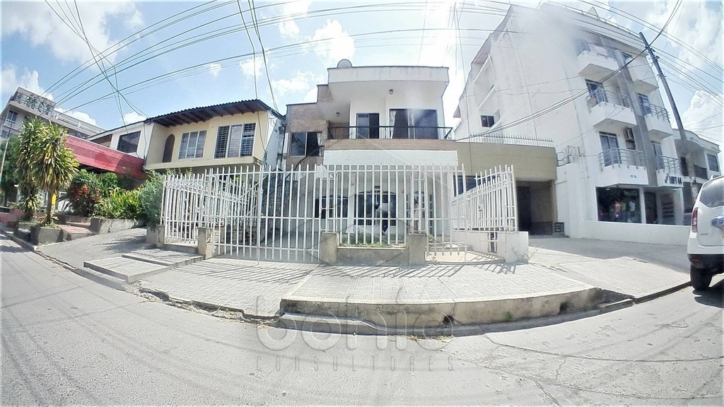 APARTAMENTO EN VENTA EN EL BARRIO LAURELES