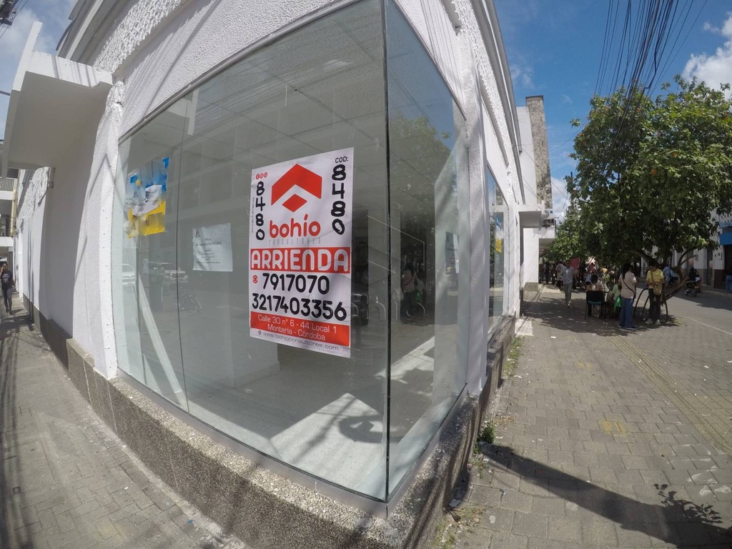 LOCAL COMERCIAL EN ARRIENDO