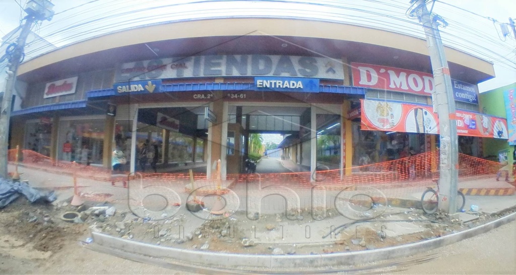 LOCAL COMERCIAL