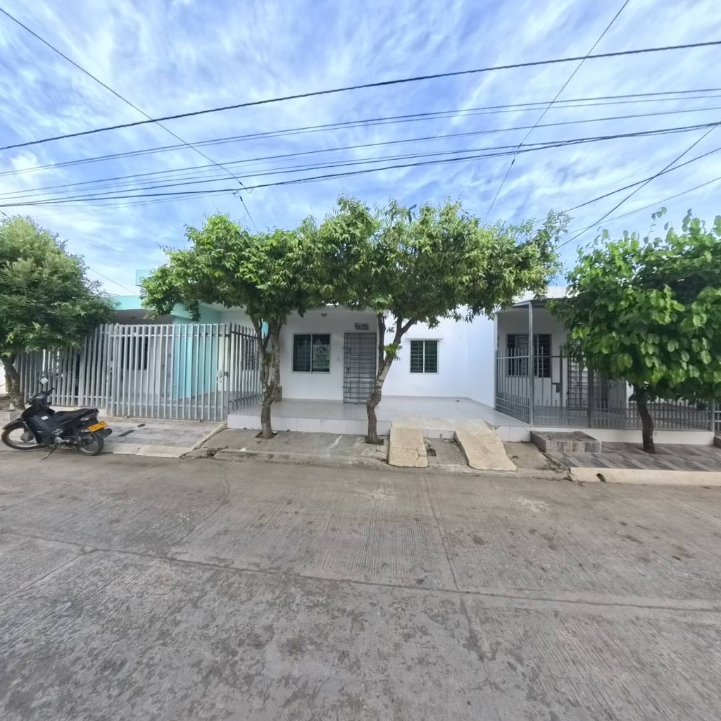 CASA EN ARRIENDO EN LA URBANIZACION VALLEJO