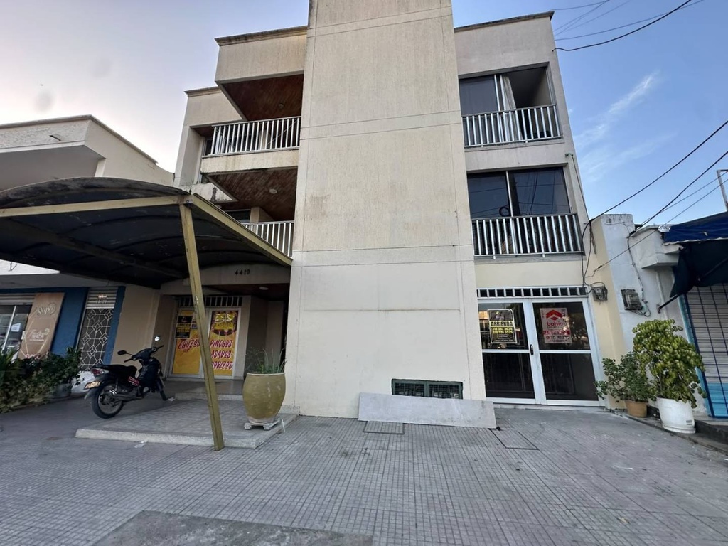 LOCAL COMERCIAL EN ARRIENDO EN LAURELES