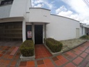 APARTAESTUDIO AMOBLADO EN ARRIENDO EN EL BARRIO LA CASTELLANA