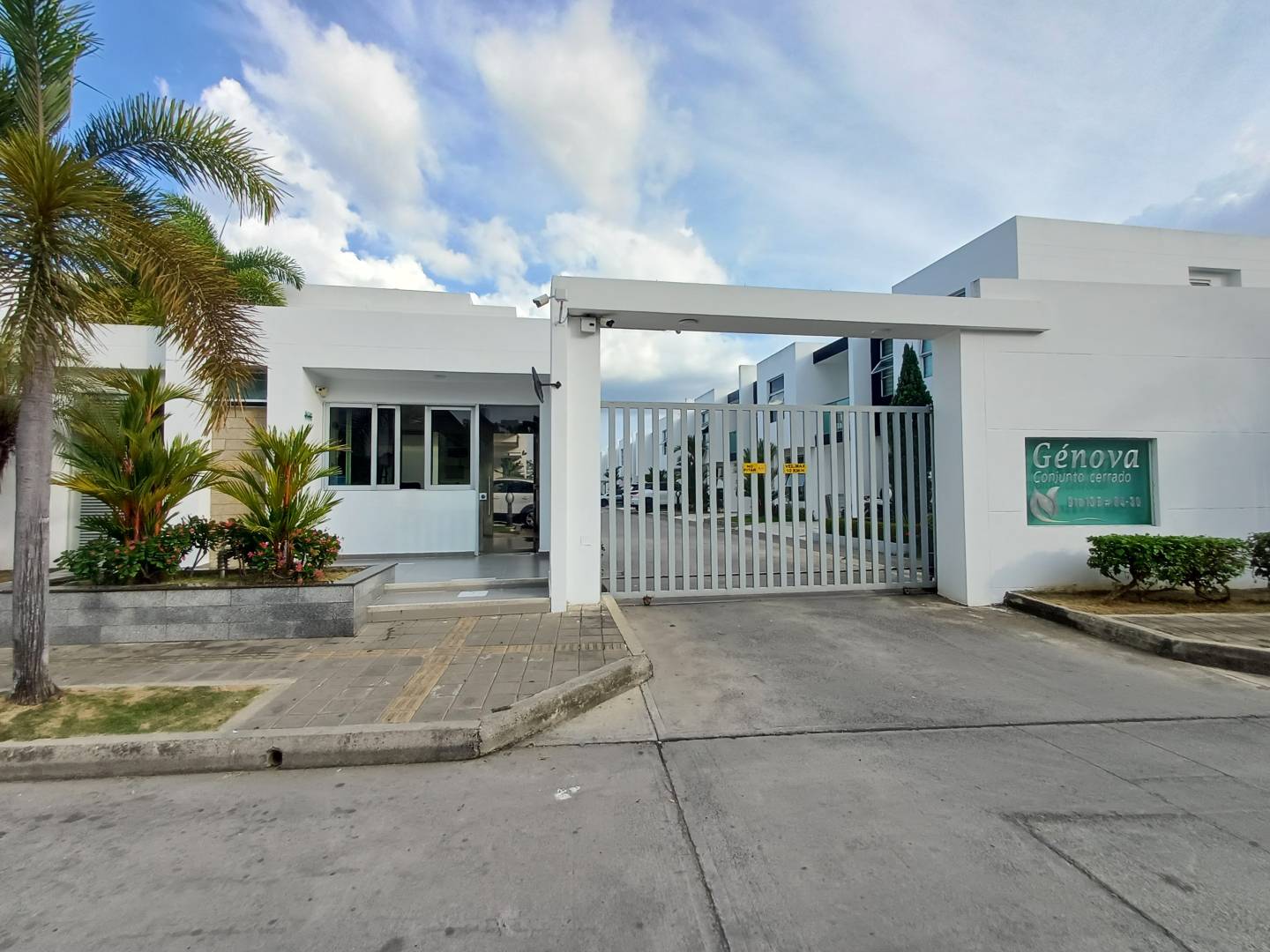 CASA EN ARRIENDO EN EL CONJUNTO RESIDENCIAL GENOVA