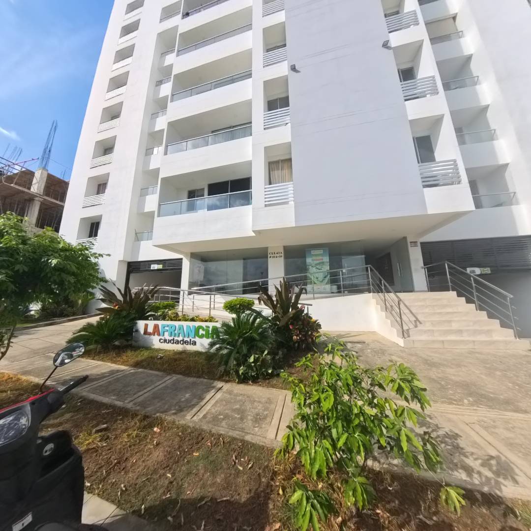 APARTAMENTO EN ARRIENDO EN LA FRANCIA