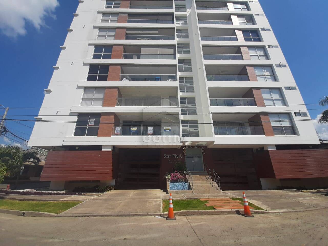 APARTAMENTO EN ARRIENDO EN EL EDIFICIO SAN PIERO