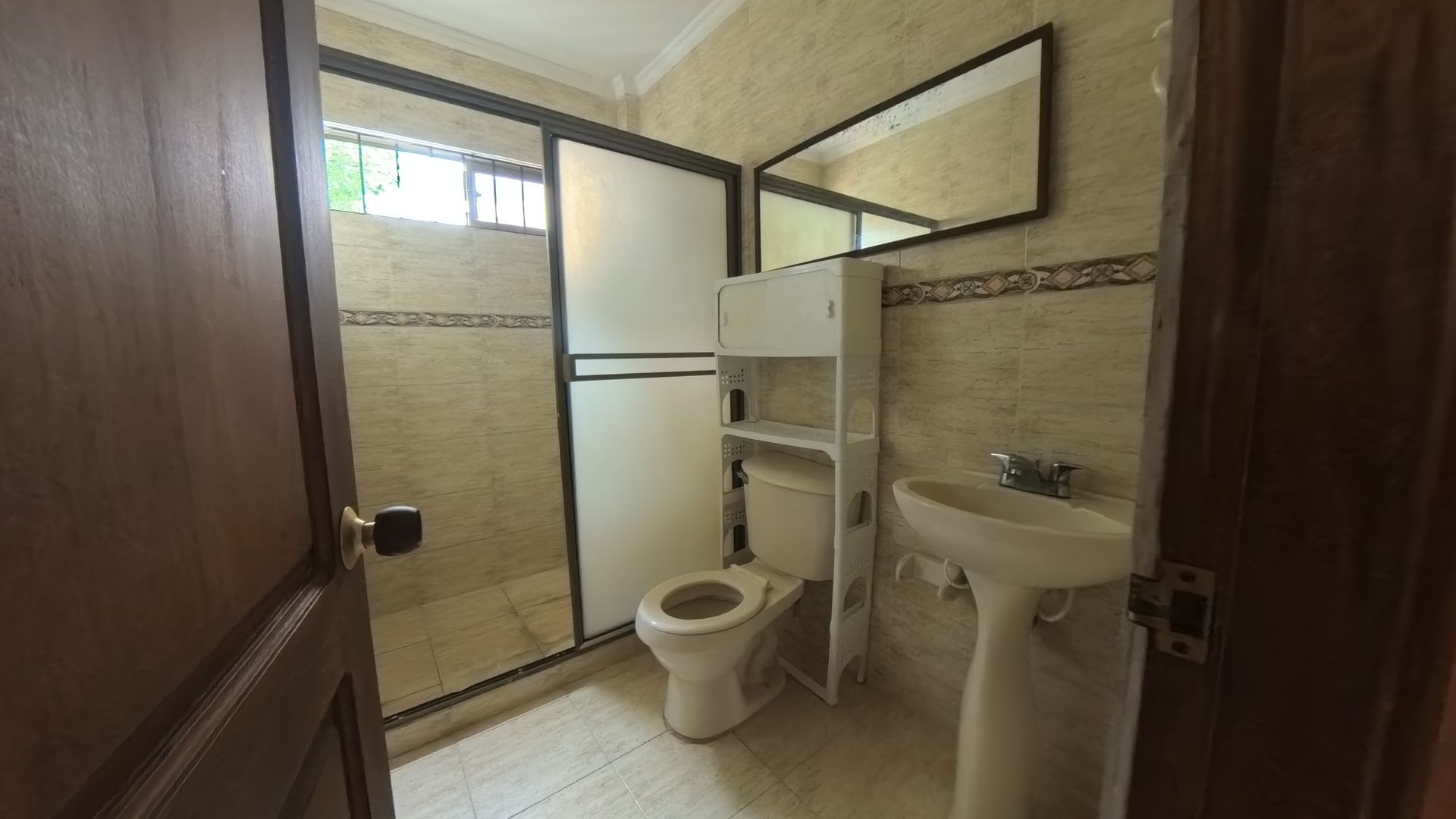 CASA - ARRIENDO - FAMILIAR - COMERCIAL