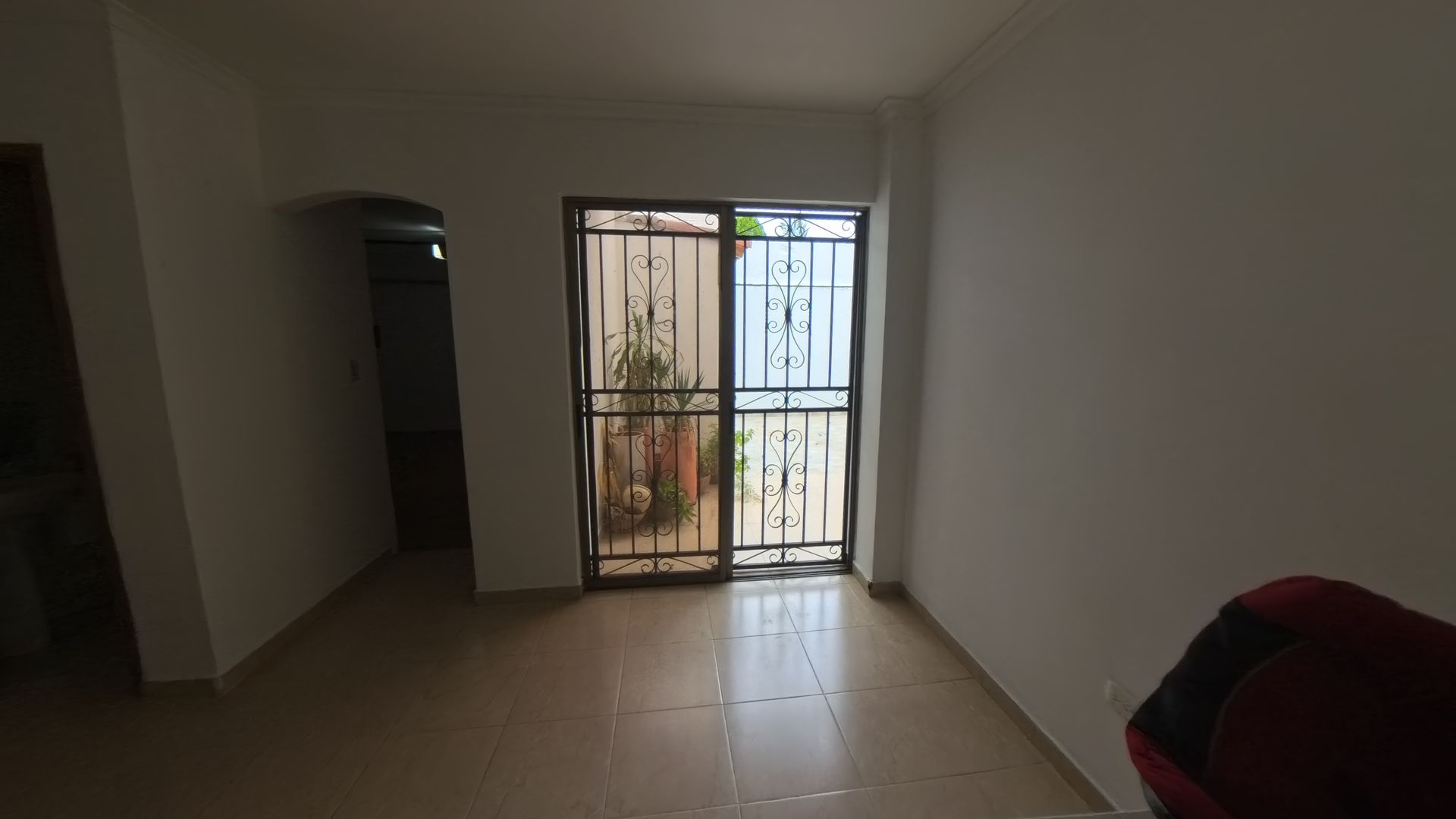 CASA - ARRIENDO - FAMILIAR - COMERCIAL