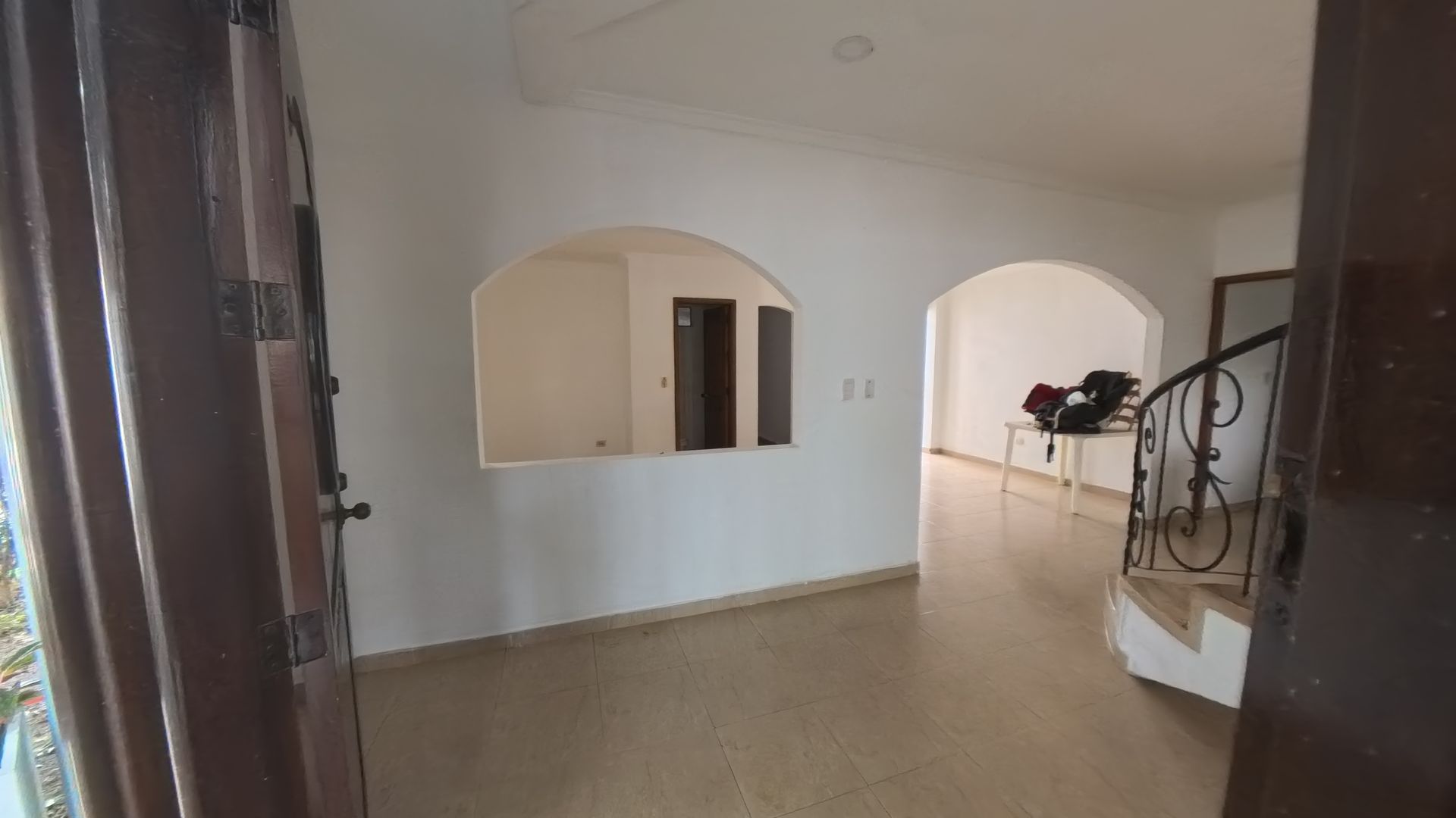 CASA - ARRIENDO - FAMILIAR - COMERCIAL
